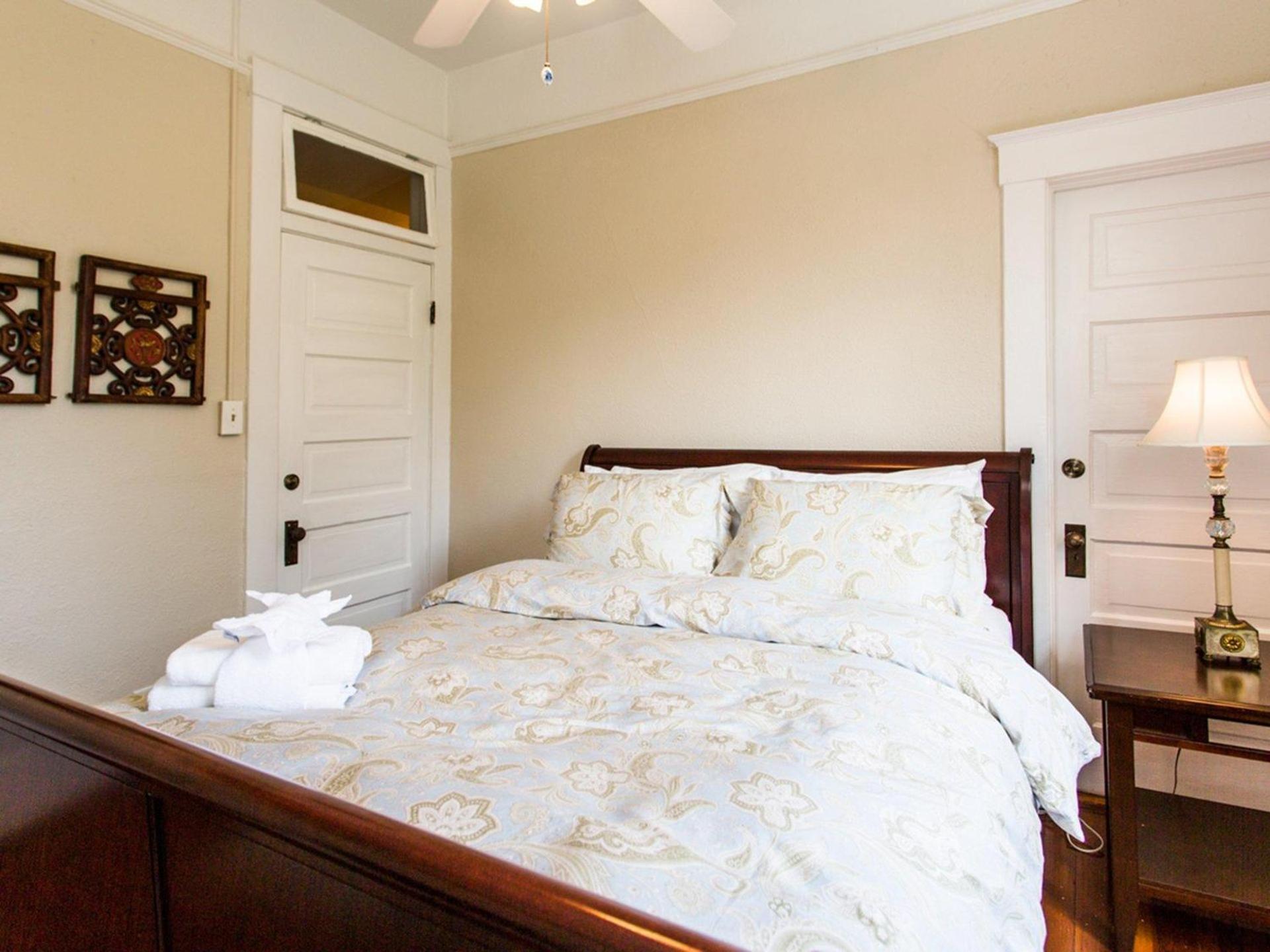 Linda'S On Lincoln Apartment ซาวานนาห์ ภายนอก รูปภาพ